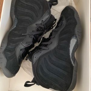 All black Foamposites